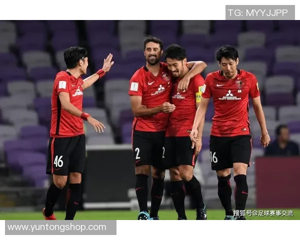 札幌冈萨迎战大阪球队激烈对抗展现足球魅力与激情